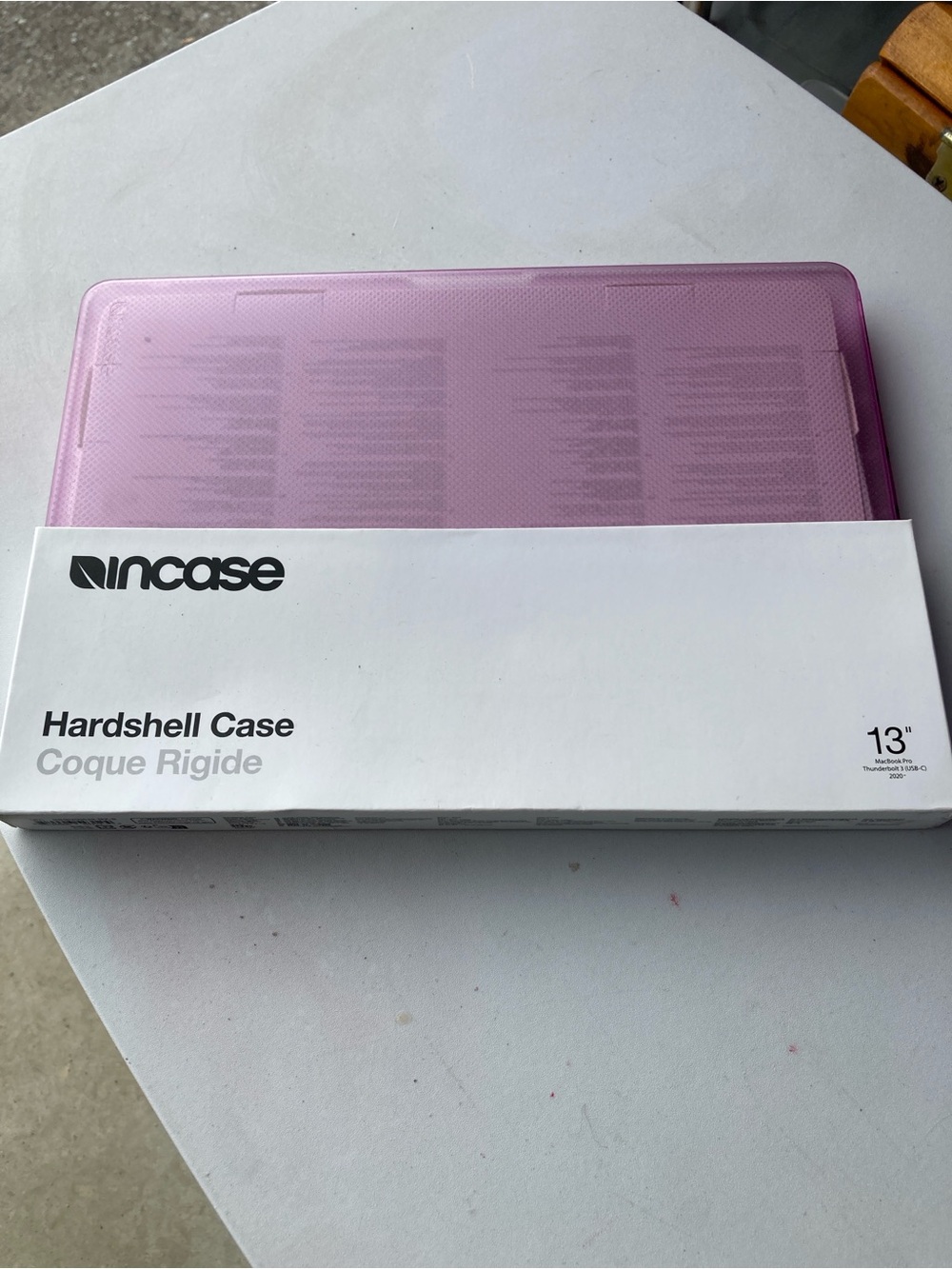 Incase 13" Laptop Hardshell Case in Pale purple